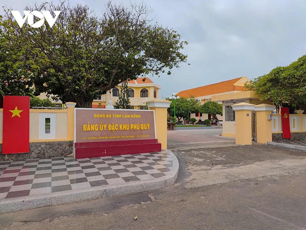 Vận hành mô hình chính quyền địa phương 2 cấp ở Đặc khu Phú Quý vẫn còn lúng túng